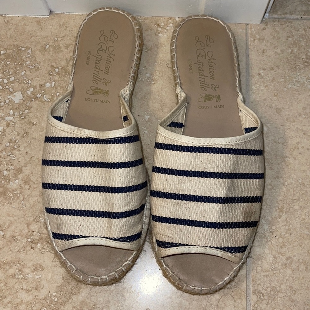 Authentic La Maison de L’Espadrille